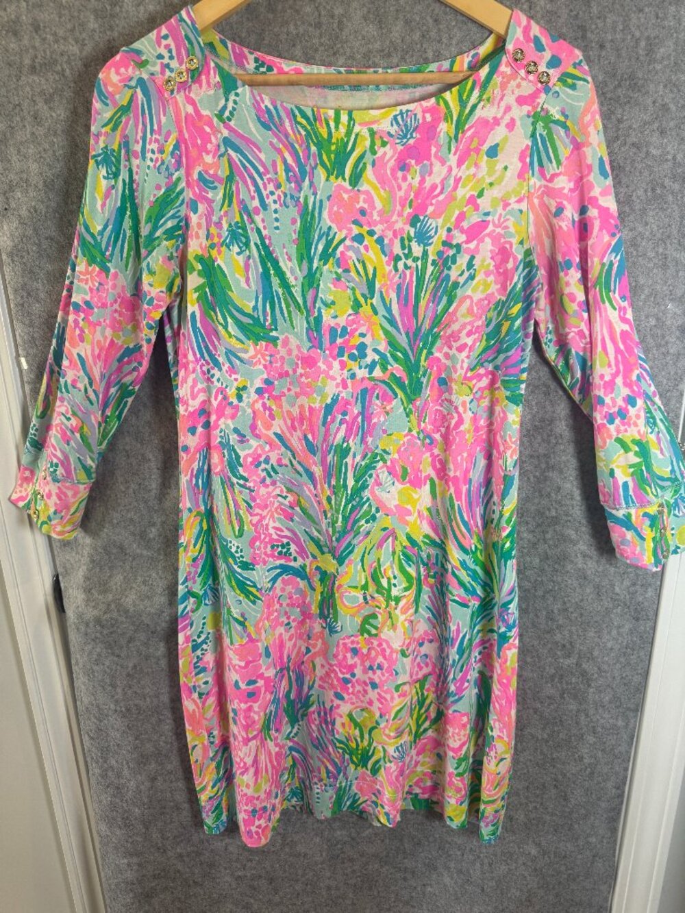 Lilly Pulitzer Sophie Dress UPF 50 Coral Reef Print Gold Button 3/4 Sleeve Med